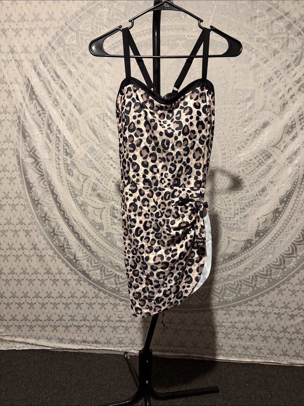 NWOT Leopard Print Ruched One Piece Swimsuit Size 2XL